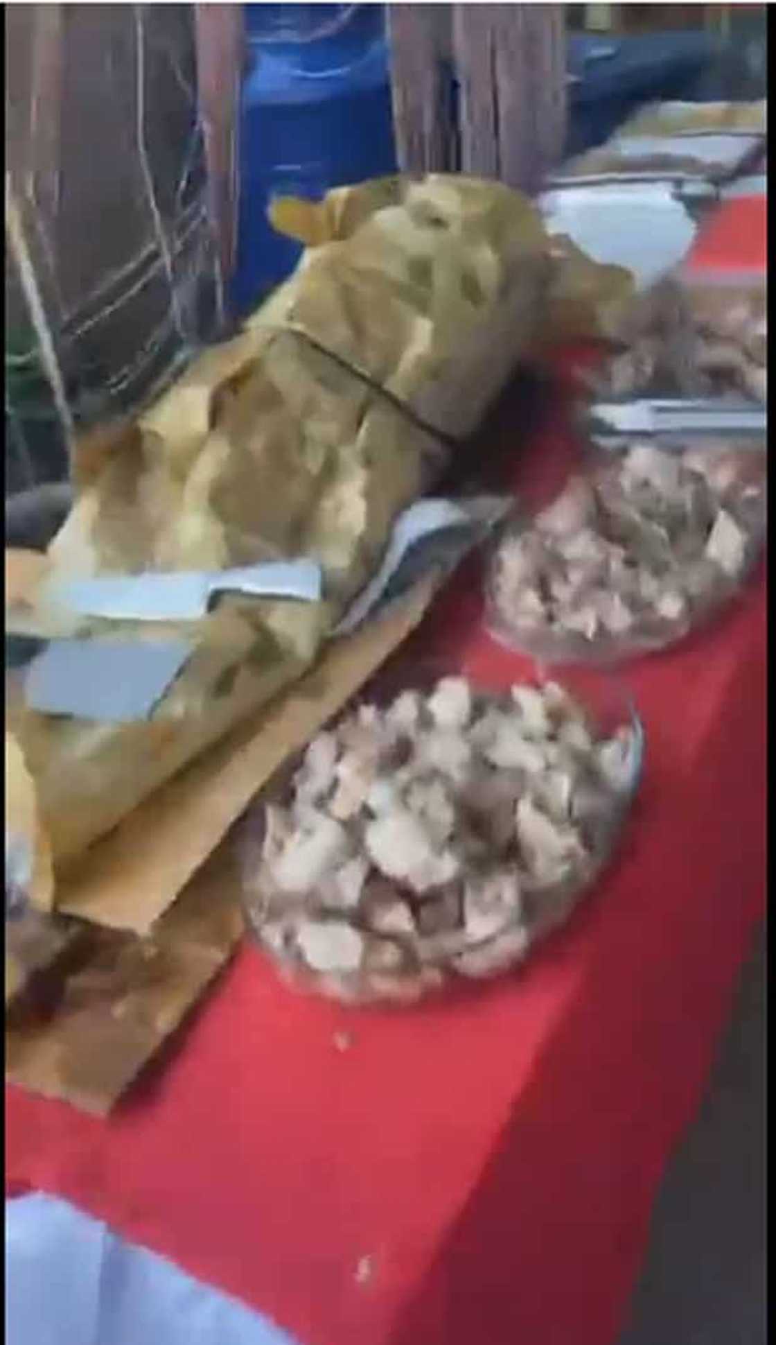 Donya sa Cebu, nakipag-argumento kay supplier dahil sa P18k lechon package; madame, nag-file complaint Donya sa Cebu, nakipag-argumento kay supplier dahil sa P18k lechon package; madame, nag-file complaint