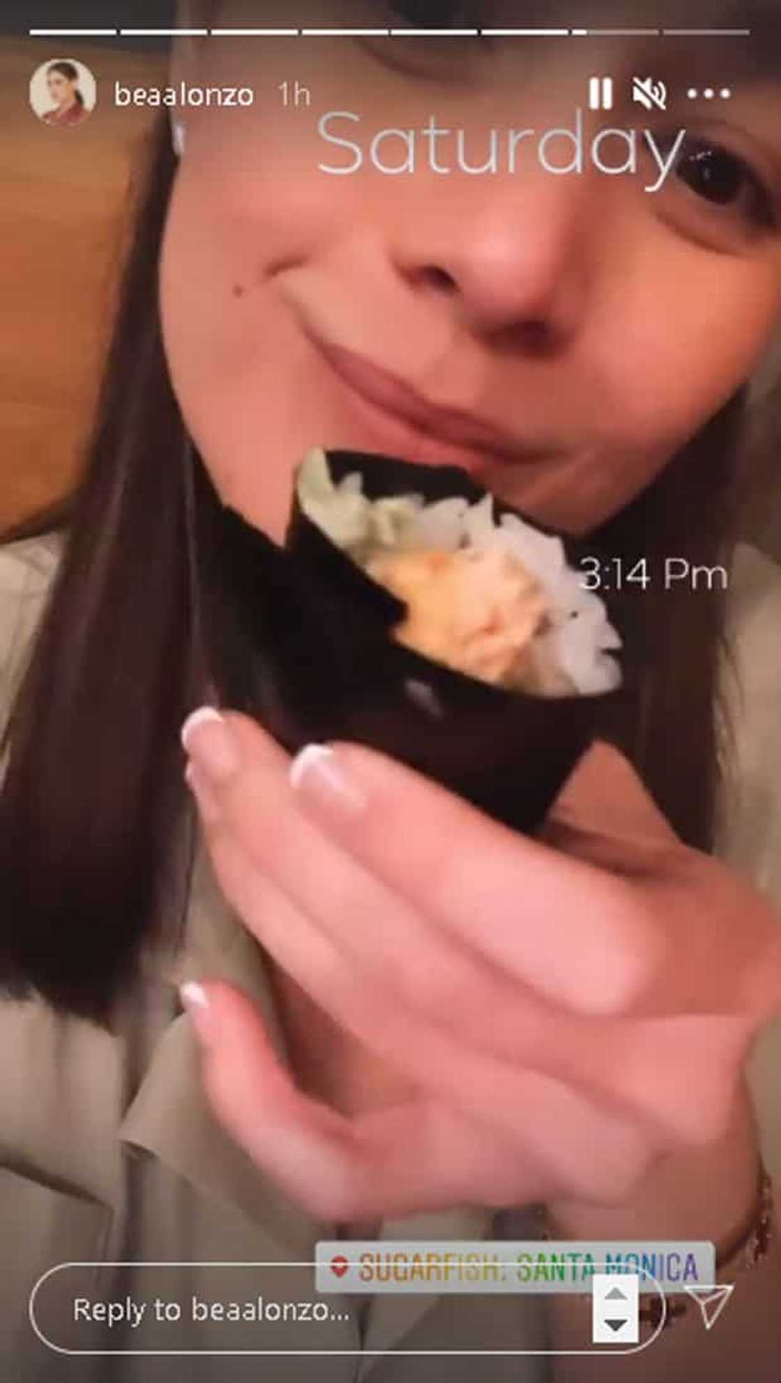 Bea Alonzo, Dominic Roque, nag-post ng similar resto photos sa California Bea Alonzo, Dominic Roque, nag-post ng similar resto photos sa California