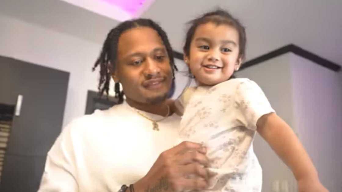 Baby Bia, super close na sa BF ng kanyang Mommy Zeinab: "Hi, Daddy Ray!" Baby Bia, super close na sa BF ng kanyang Mommy Zeinab: "Hi, Daddy Ray!"