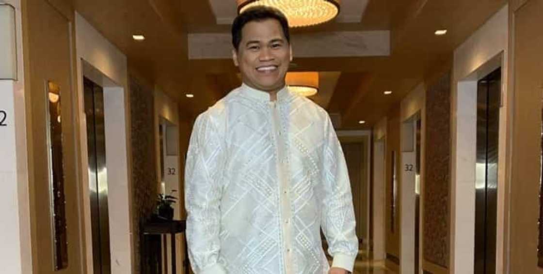 Ogie Diaz, gustong maniwala na 433 ang nanalo ng jackpot sa Grand Lotto Ogie Diaz, gustong maniwala na 433 ang nanalo ng jackpot sa Grand Lotto