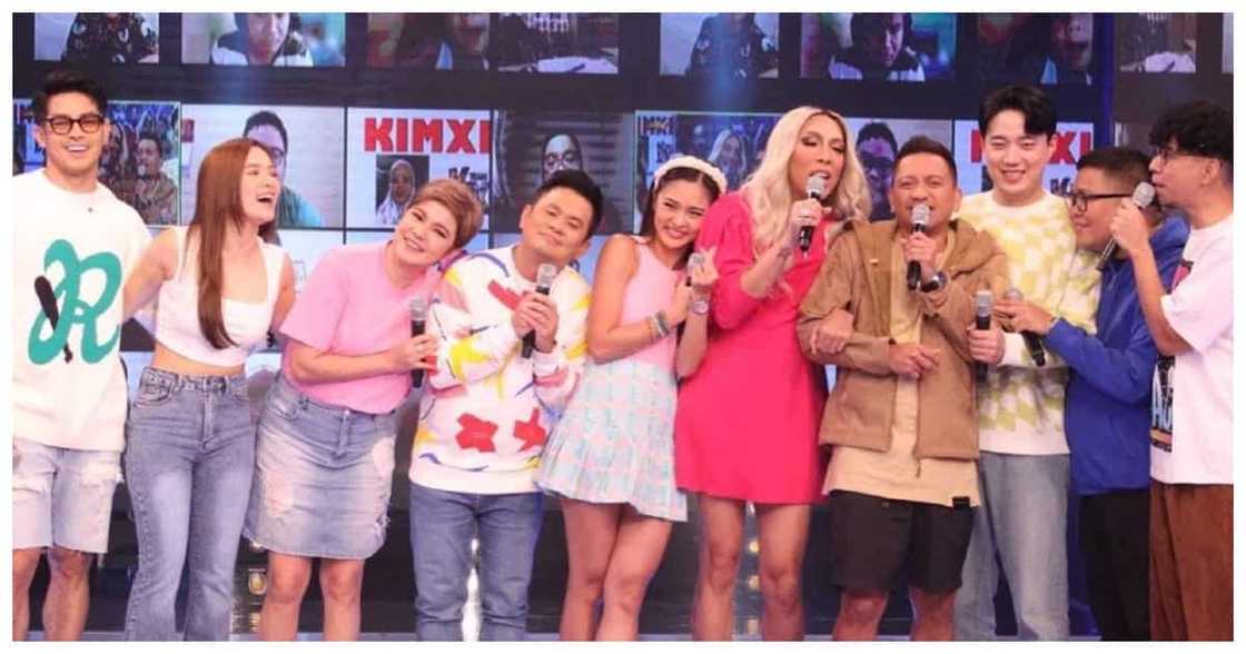 It’s Showtime hosts @itsshowtimena It’s Showtime hosts @itsshowtimena