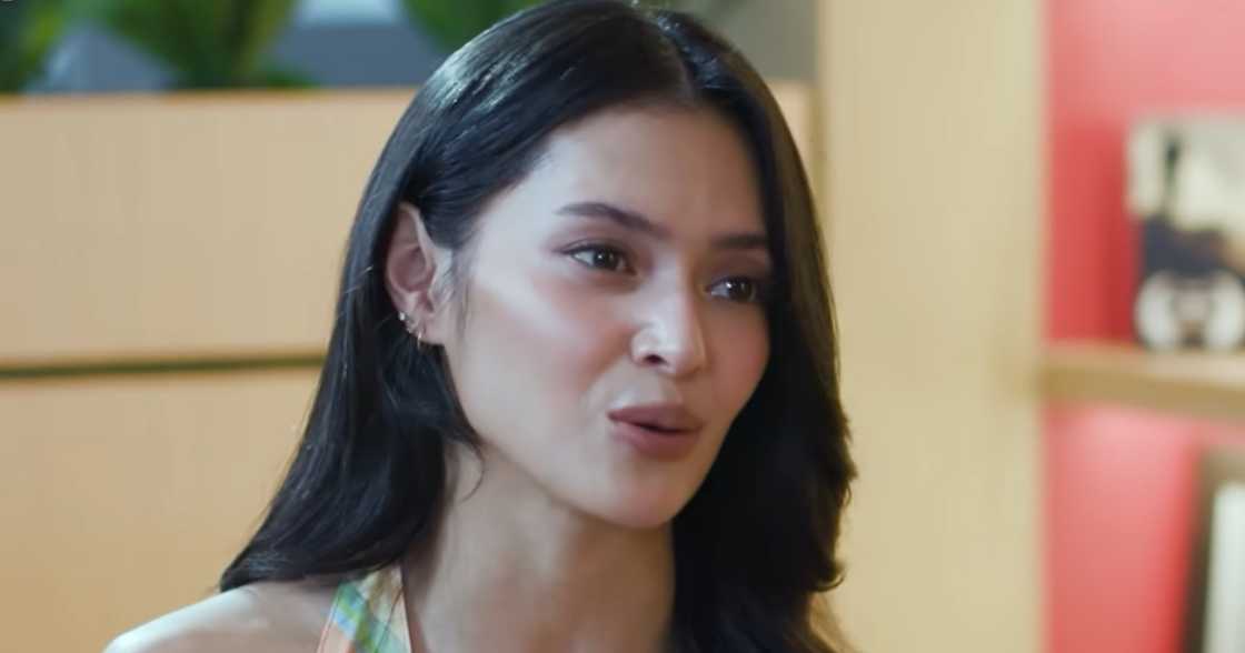 Bianca Umali, excited sa chapter na nais niyang tahakin: “I have two choices” (Screenshot from i-Listen via GMA Public Affairs) Bianca Umali, excited sa chapter na nais niyang tahakin: “I have two choices” (Screenshot from i-Listen via GMA Public Affairs)