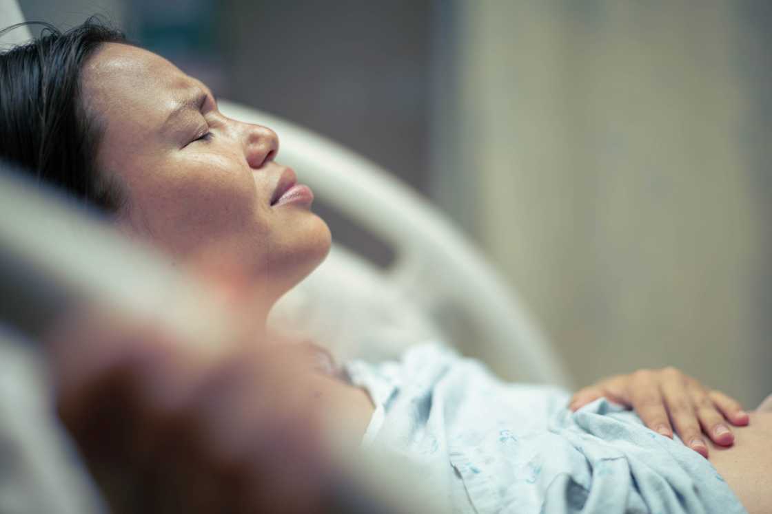 Woman in hospital Woman in hospital
