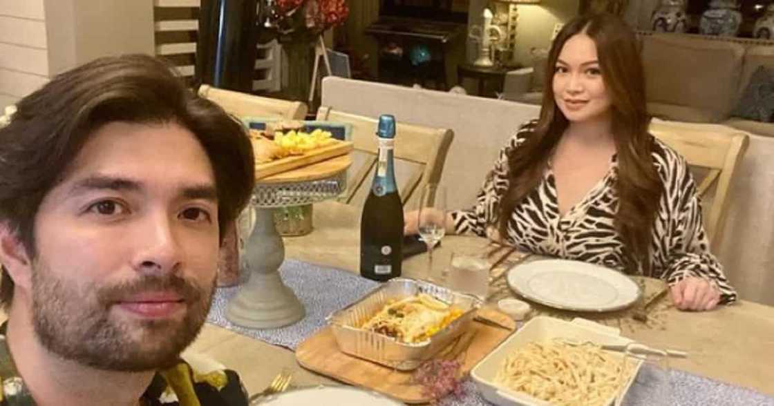 Joross Gamboa & wife spend New Year away from their kids amid COVID-19 crisis Joross Gamboa & wife spend New Year away from their kids amid COVID-19 crisis
