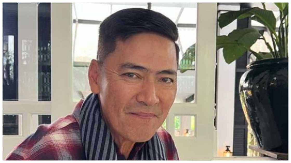 Tito Sotto, sinabing 'di umano sumahod si Vic sa Eat Bulaga ngunit kinakaltasan ng buwis Tito Sotto, sinabing 'di umano sumahod si Vic sa Eat Bulaga ngunit kinakaltasan ng buwis