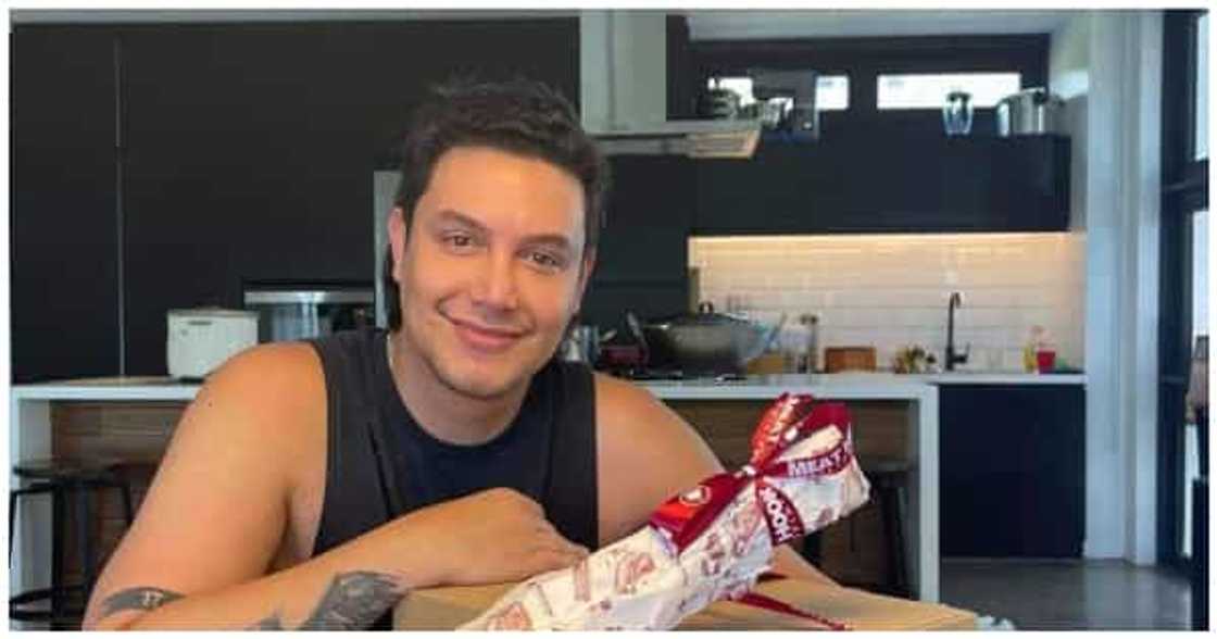 Paolo Ballesteros thanks Vice Ganda for inviting him to 'The UnkabogaBALL 2021' Paolo Ballesteros thanks Vice Ganda for inviting him to 'The UnkabogaBALL 2021'