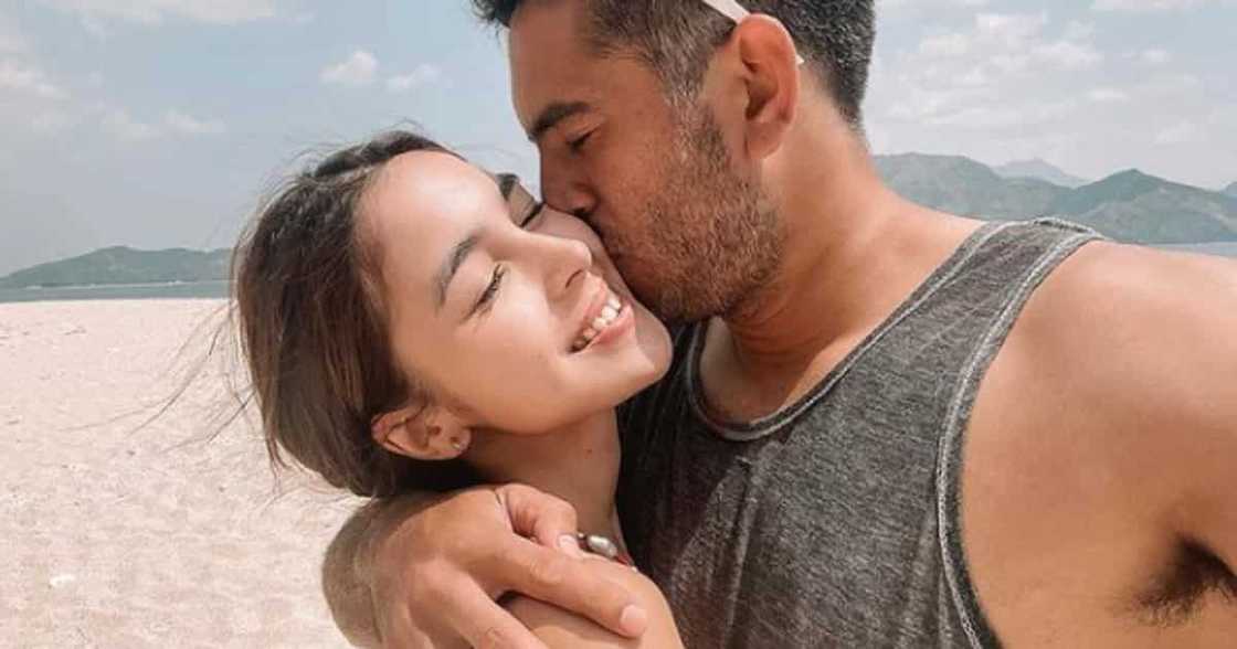 Gerald Anderson, sinabing iba ang ligaya niya sa relasyon nila ni Julia Barretto Gerald Anderson, sinabing iba ang ligaya niya sa relasyon nila ni Julia Barretto