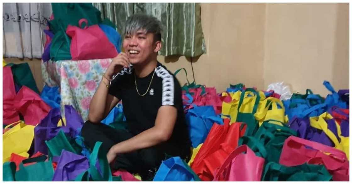 Ogie Diaz, isiniwalat na isa si Chad Kinis sa mga sumusuporta sa iba't ibang charity foundation Ogie Diaz, isiniwalat na isa si Chad Kinis sa mga sumusuporta sa iba't ibang charity foundation
