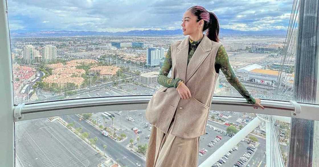 Kim Chiu, nag-post ng madamdaming greeting para kay Deo Endrinal: “The person who helped me in so many ways” Kim Chiu, nag-post ng madamdaming greeting para kay Deo Endrinal: “The person who helped me in so many ways”