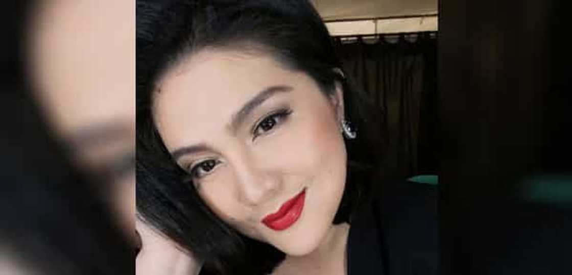 Dimples Romana, naiyak sa kasal nina Angel Locsin at Neil Arce Dimples Romana, naiyak sa kasal nina Angel Locsin at Neil Arce