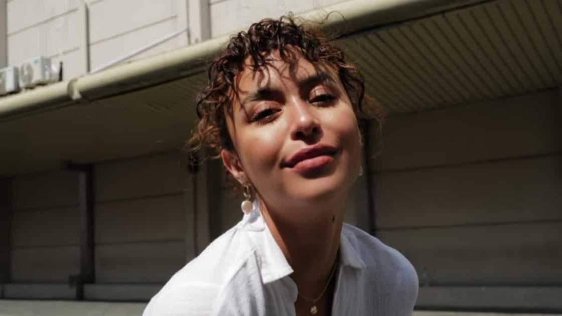 Yassi Pressman, Php100,000 ang bayad at maagang pamasko sa nabundol ng kanyang driver Yassi Pressman, Php100,000 ang bayad at maagang pamasko sa nabundol ng kanyang driver