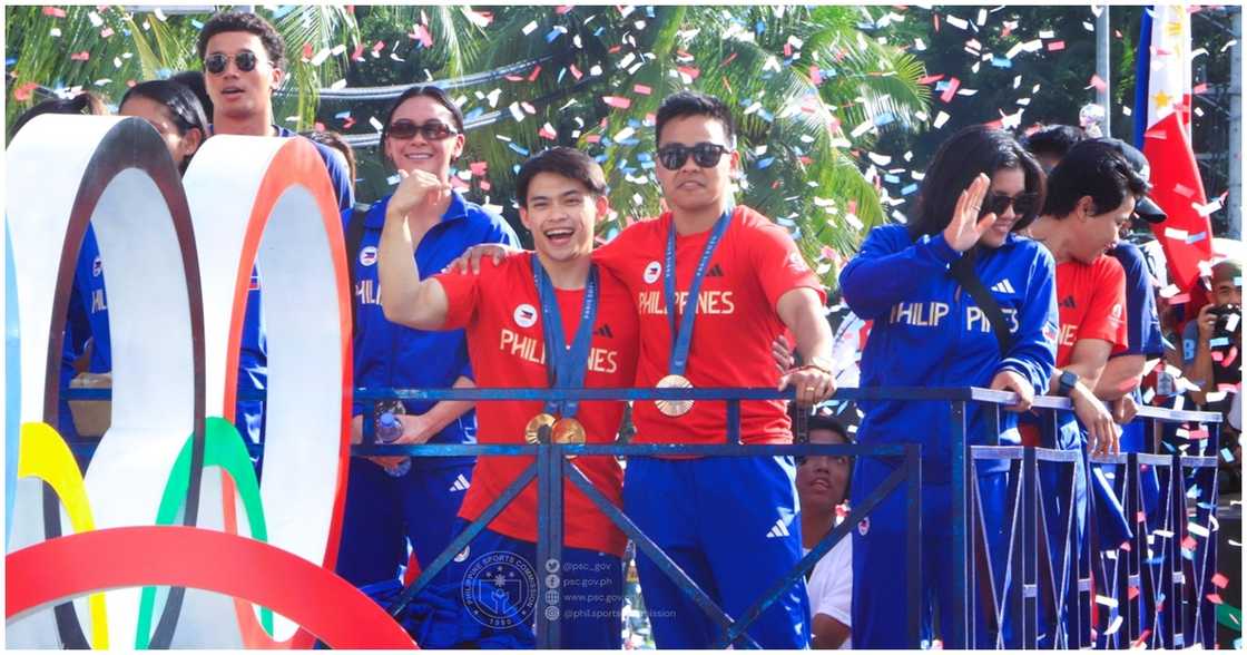 Senyora, prinangka ang namuna kay Carlos Yulo sa parade: "Ano ba gusto mo" Senyora, prinangka ang namuna kay Carlos Yulo sa parade: "Ano ba gusto mo"