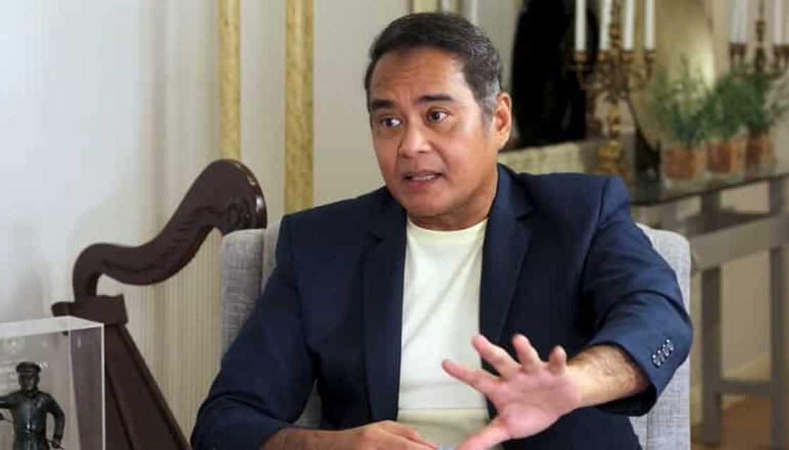 John Arcilla, inaming takot sa reaksyon ng simbahan at eskwelahan sa kanyang kanta John Arcilla, inaming takot sa reaksyon ng simbahan at eskwelahan sa kanyang kanta