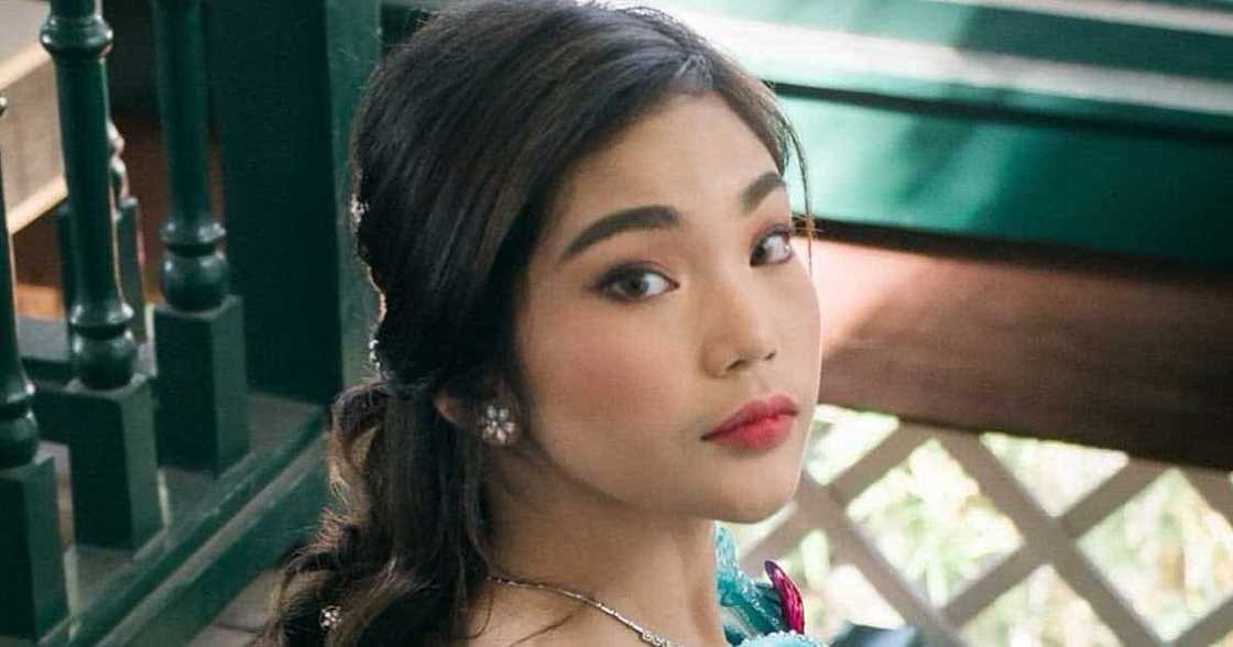 Kitty Duterte, bagong look niya trending sa socmed; netizens, nawindang sa kanyang nakakabighani na kagandahan Kitty Duterte, bagong look niya trending sa socmed; netizens, nawindang sa kanyang nakakabighani na kagandahan