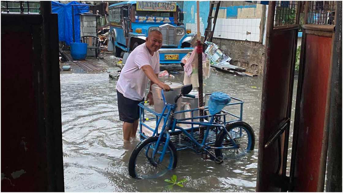 Taho vendor na piniling maglako parin sa kasagsagan ni 'Carina,' hinangaan ng marami