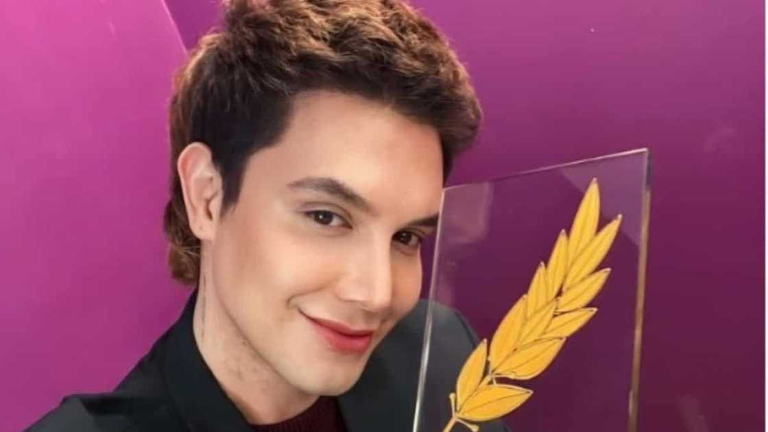 Paolo Ballesteros, nakasama ang anak na si Keira sa launching ng Drag Race Ph Paolo Ballesteros, nakasama ang anak na si Keira sa launching ng Drag Race Ph