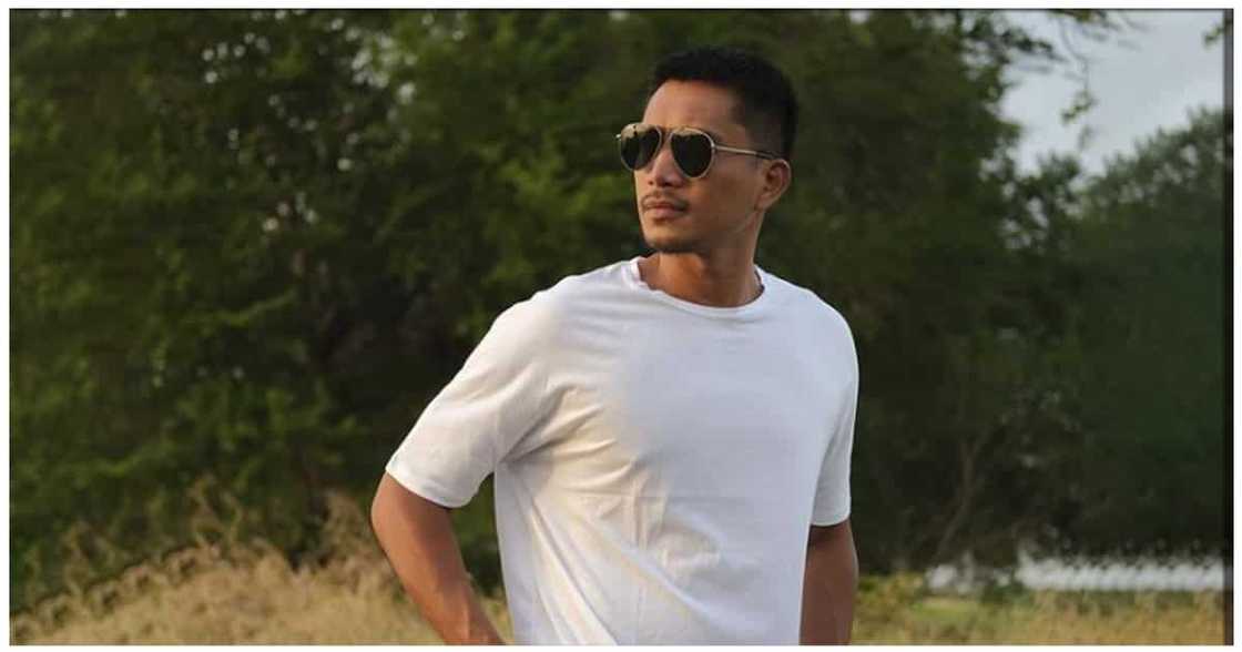 James Yap, namataang nakilibing at nakiramay sa Pamilyang Aquino James Yap, namataang nakilibing at nakiramay sa Pamilyang Aquino