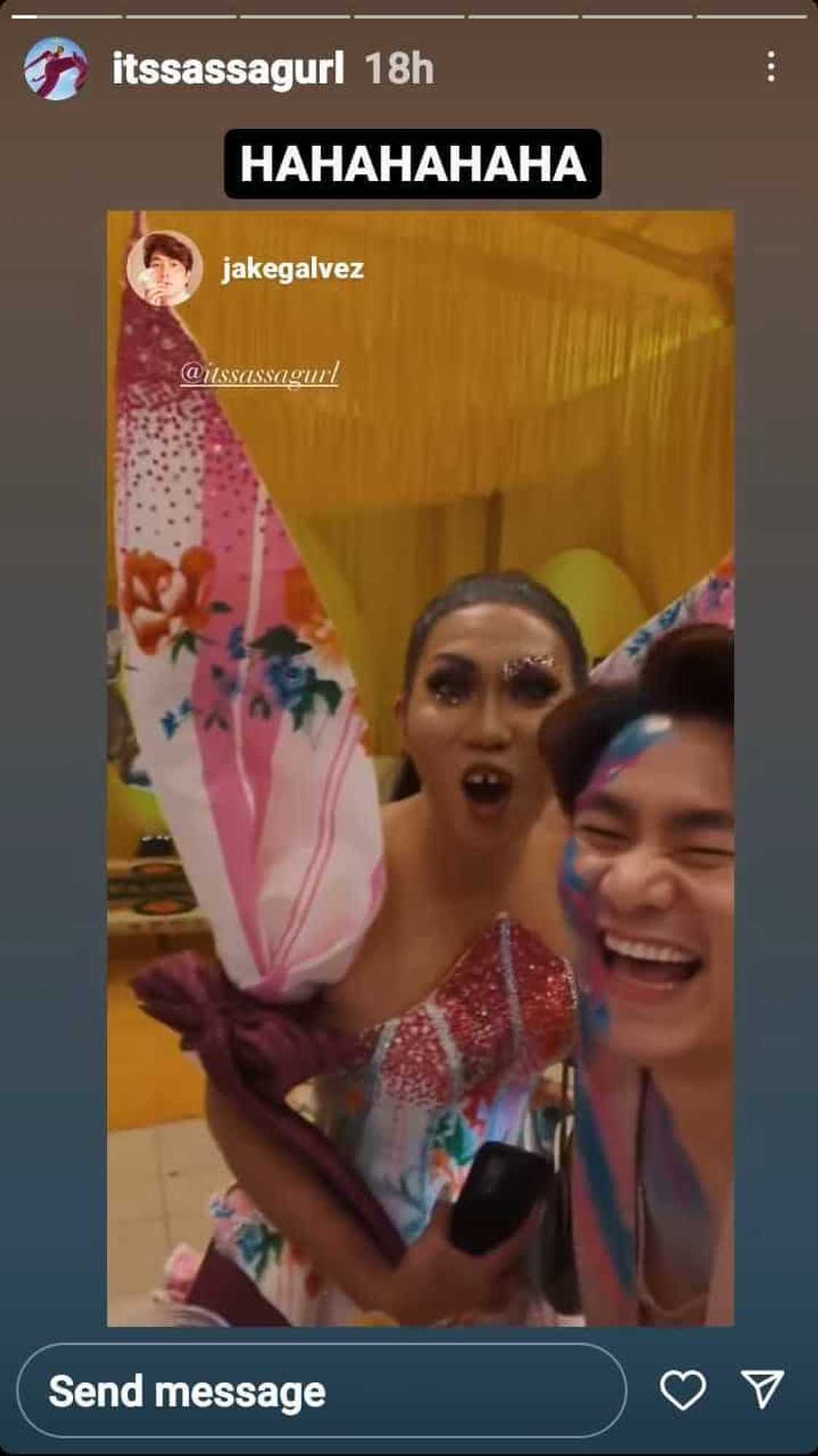 Suot ni TikTok star Sassa Gurl sa Preview Ball 2022, agaw-pansin