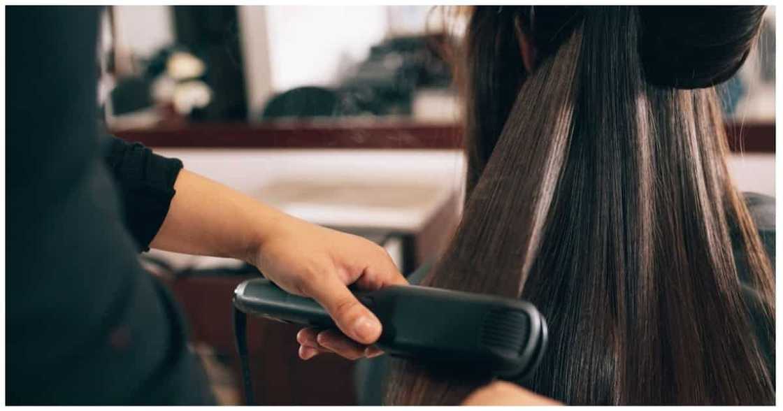Hairdresser, kakasuhan ng kliyenteng nalagasan ng maraming buhok dahil sa pagpapa-rebond Hairdresser, kakasuhan ng kliyenteng nalagasan ng maraming buhok dahil sa pagpapa-rebond