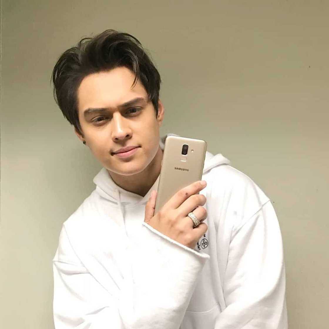 enrique gil age enrique gil age