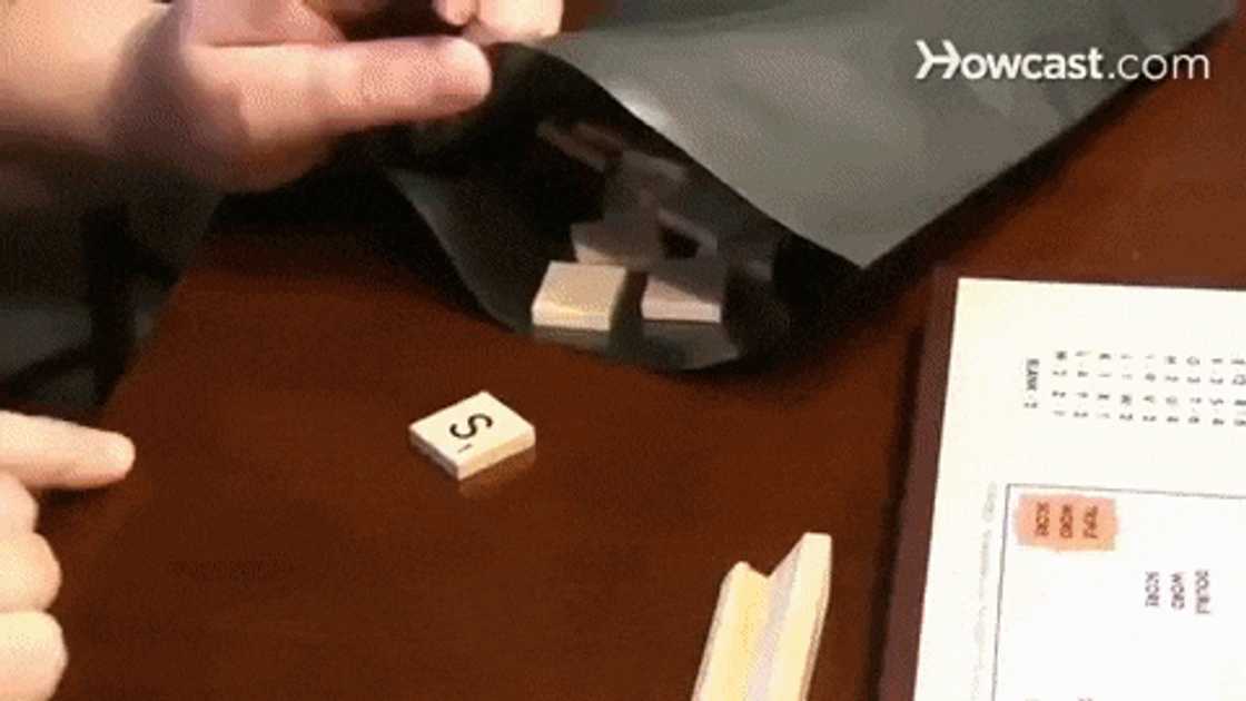 How to play scrabble How to play scrabble