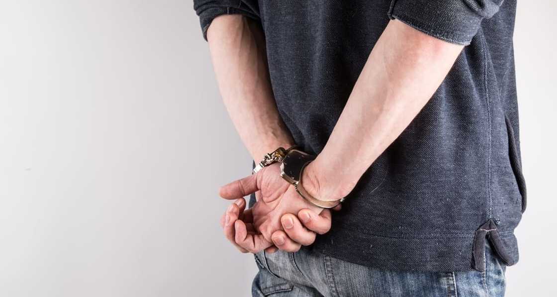 Matt Evans gets arrested for physical violence charges by ex-partner Matt Evans gets arrested for physical violence charges by ex-partner