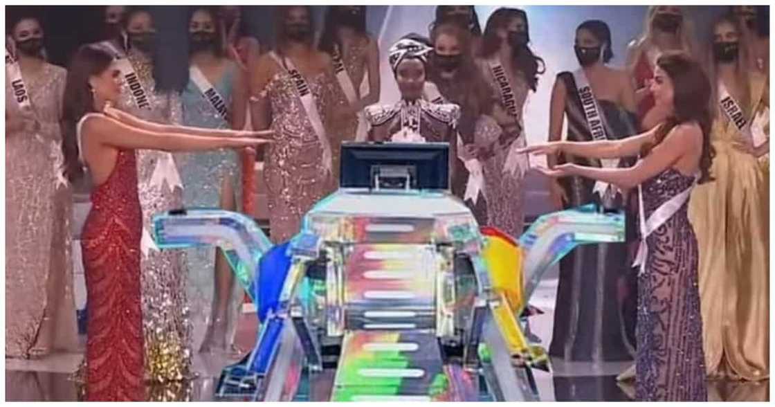 Miss Universe memes, agad na naglabasan at kinagiliwan ng mga netizens Miss Universe memes, agad na naglabasan at kinagiliwan ng mga netizens