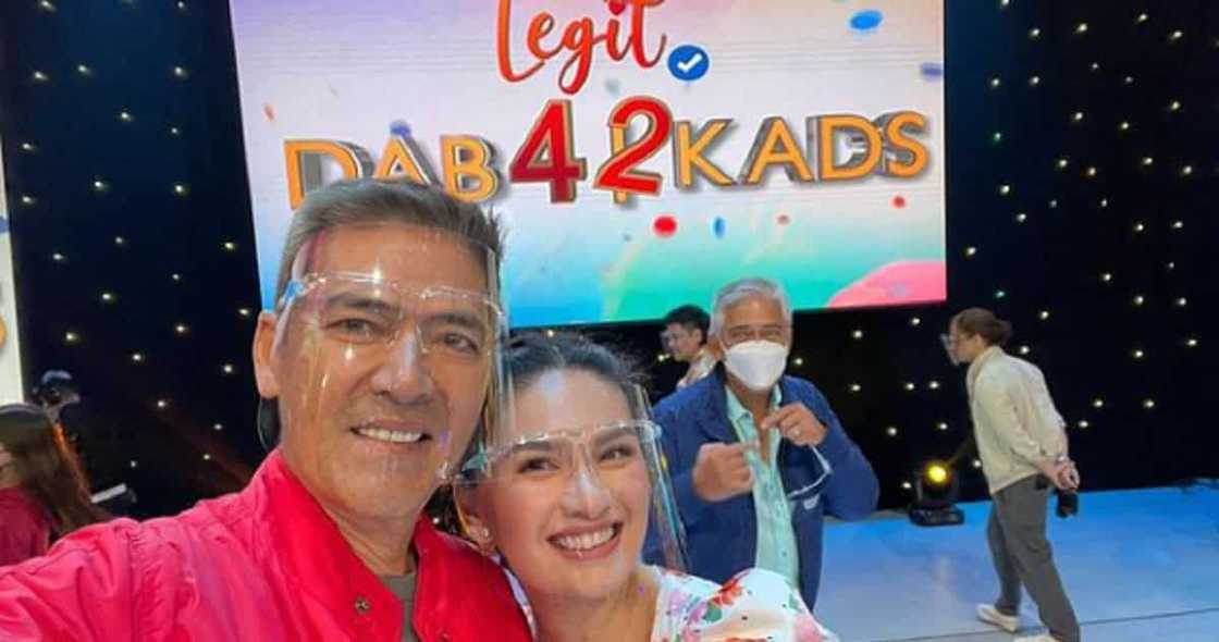 Vic Sotto at Eat Bulaga stars, naiyak sa 42nd anniversary reunion nila Vic Sotto at Eat Bulaga stars, naiyak sa 42nd anniversary reunion nila