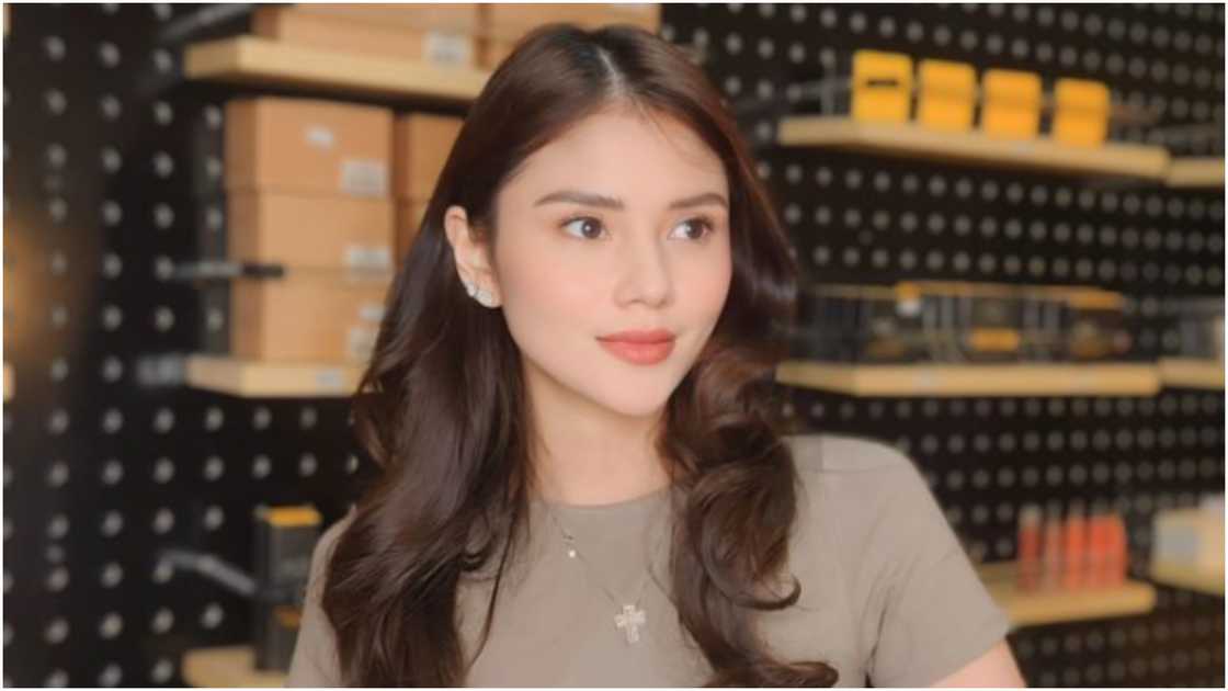 Ana Jalandoni, pinabulaanang nagkabalikan na sila ni Kit Thompson Ana Jalandoni, pinabulaanang nagkabalikan na sila ni Kit Thompson