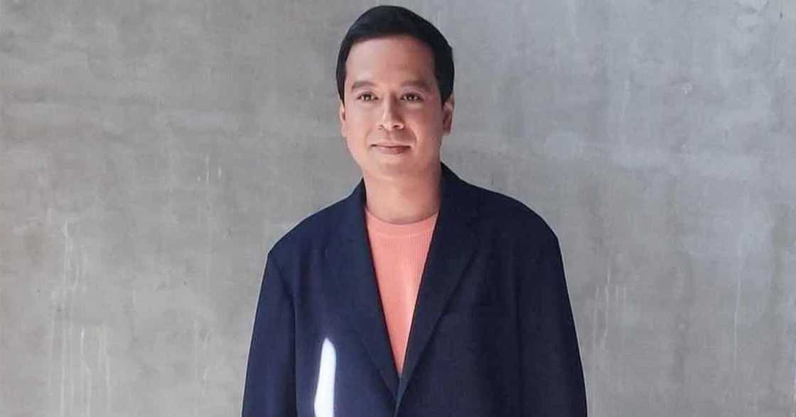 Videos of John Lloyd Cruz celebrating his birthday with Elias and rumored GF go viral Videos of John Lloyd Cruz celebrating his birthday with Elias and rumored GF go viral