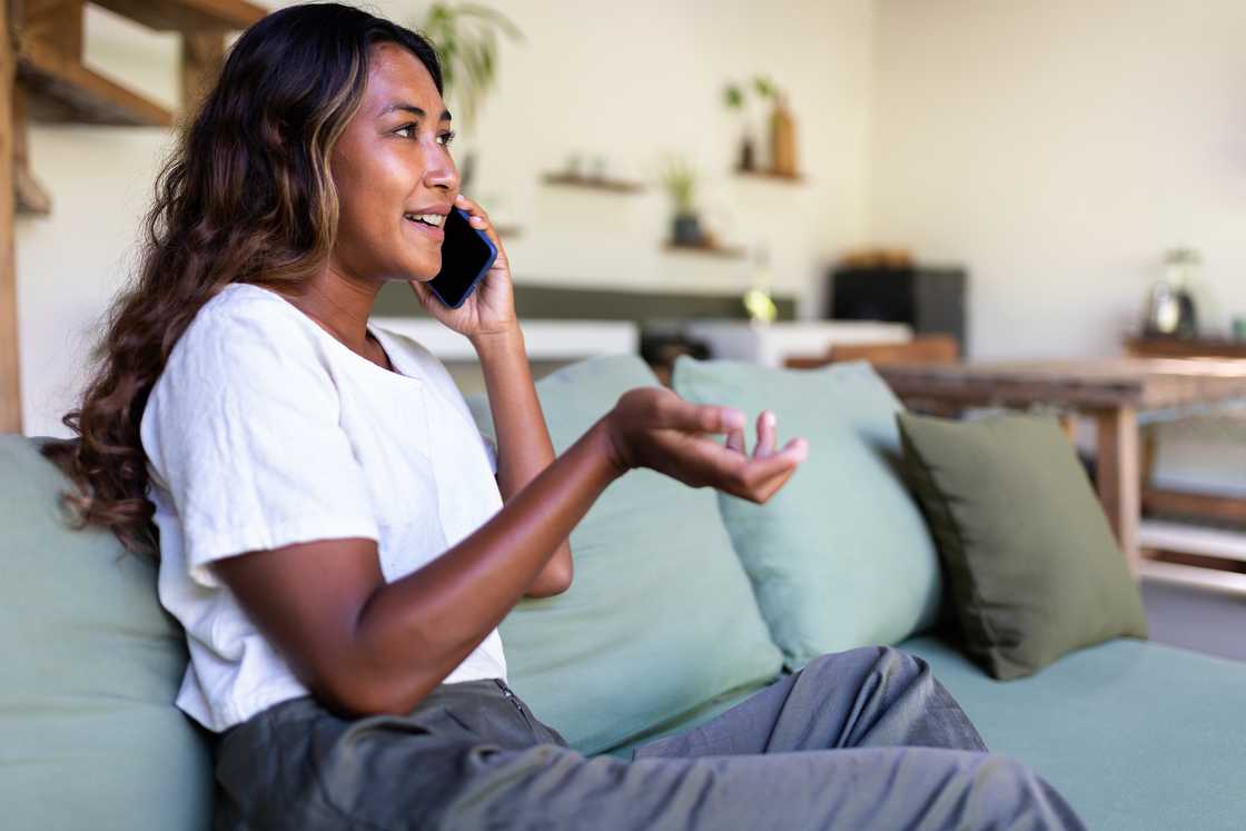 Woman with the phone Woman with the phone