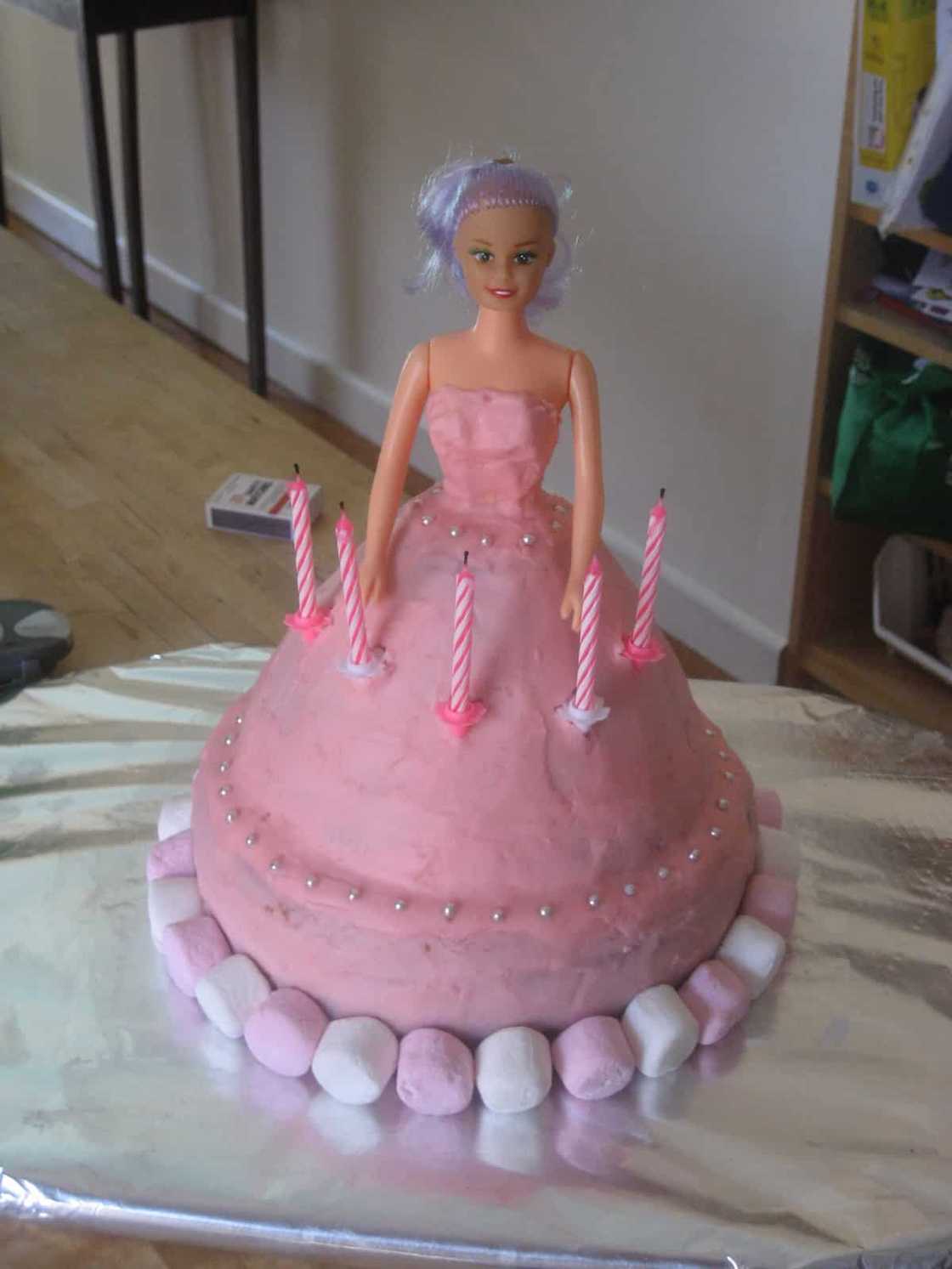 Princess cake design Princess cake design