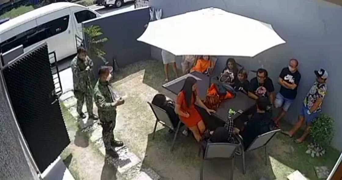 Viral arrest prank video, naging sanhi ng pagkasibak sa puwesto: Ilang pulis sa Angeles City na-relieve Viral arrest prank video, naging sanhi ng pagkasibak sa puwesto: Ilang pulis sa Angeles City na-relieve