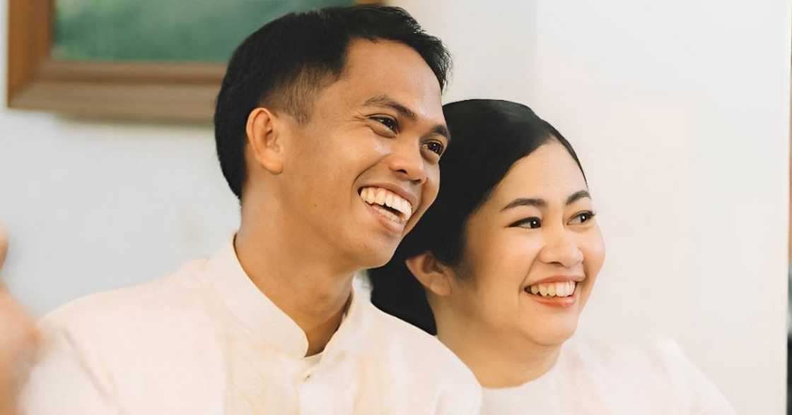 Di-pangkaraniwang giveaway ng groom at bride sa kasal, patok sa mga bisita; pics ng giveaways, viral Di-pangkaraniwang giveaway ng groom at bride sa kasal, patok sa mga bisita; pics ng giveaways, viral