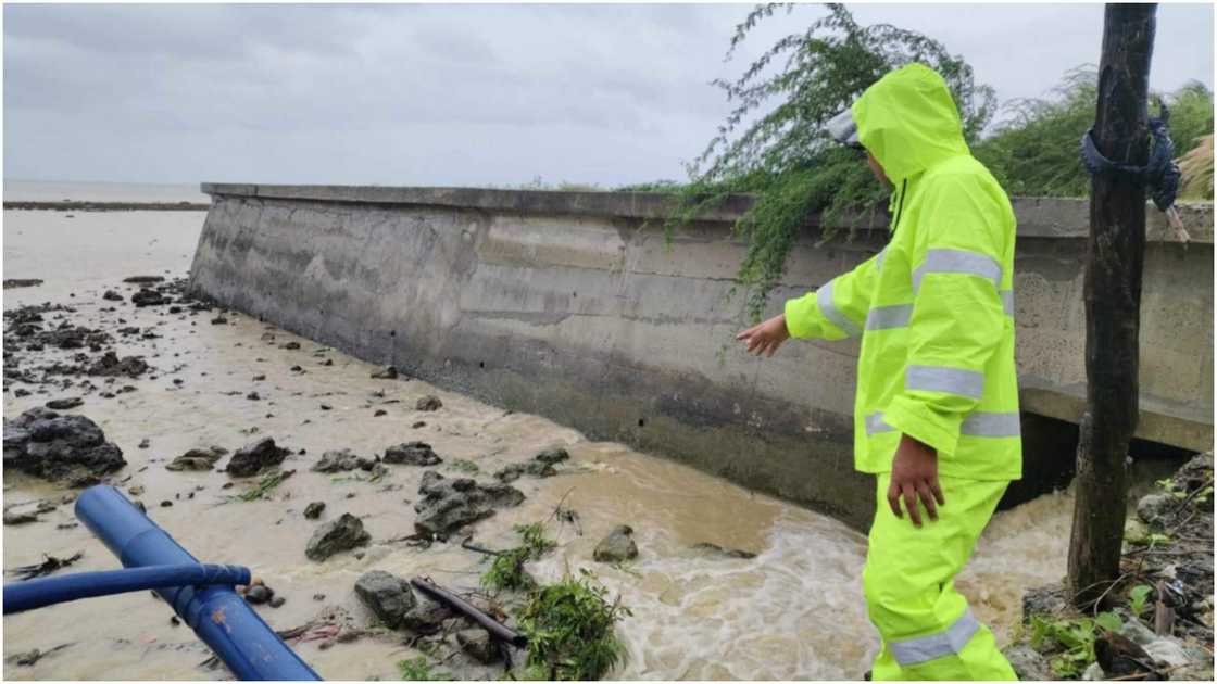 Isang taong gulang sa Quezon, nasawi matapos maanod ng baha Isang taong gulang sa Quezon, nasawi matapos maanod ng baha