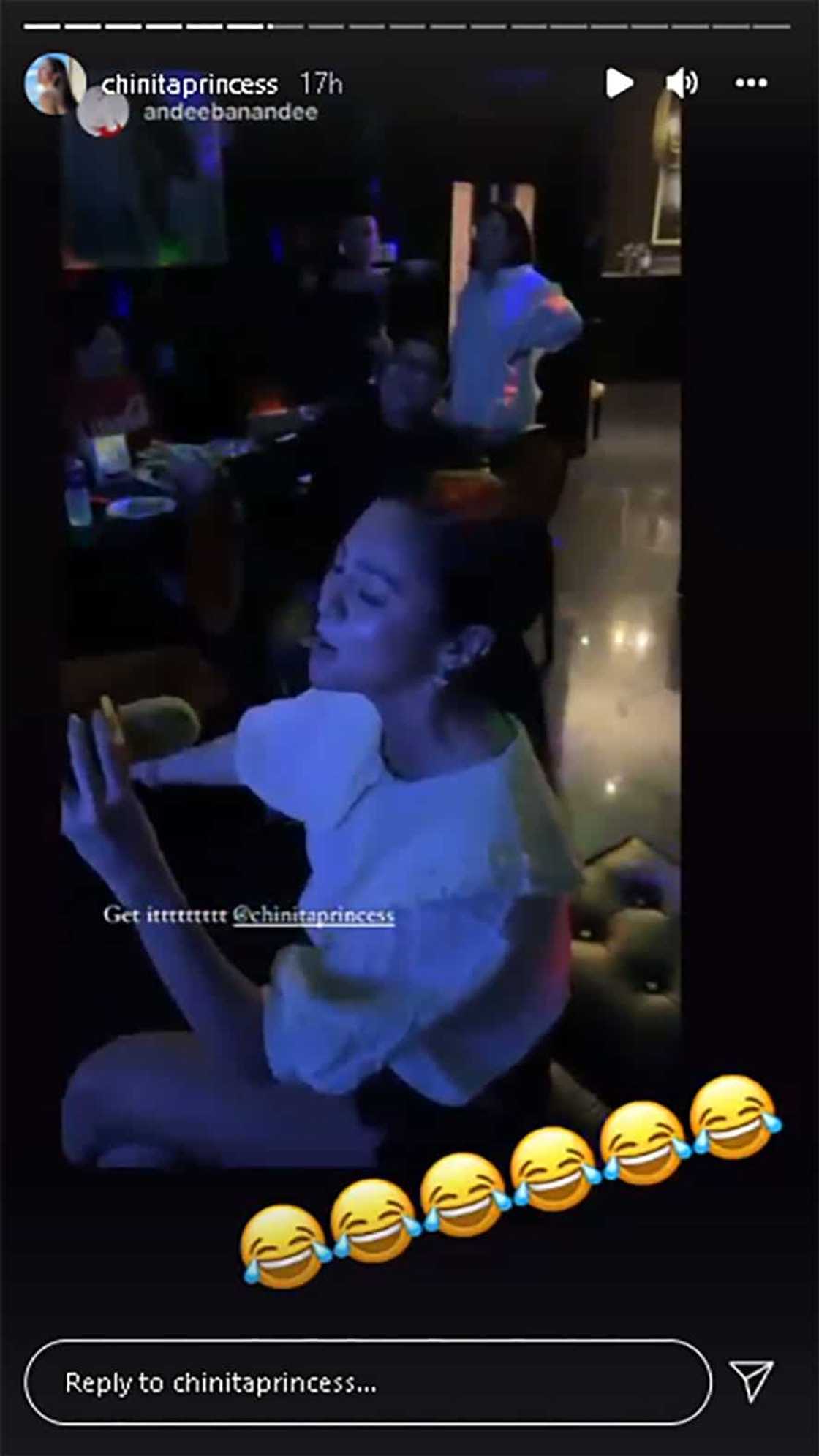 Kim Chiu, ibinuhos ang damdamin sa kanyang pagkanta ng ‘Let It Go’ Kim Chiu, ibinuhos ang damdamin sa kanyang pagkanta ng ‘Let It Go’