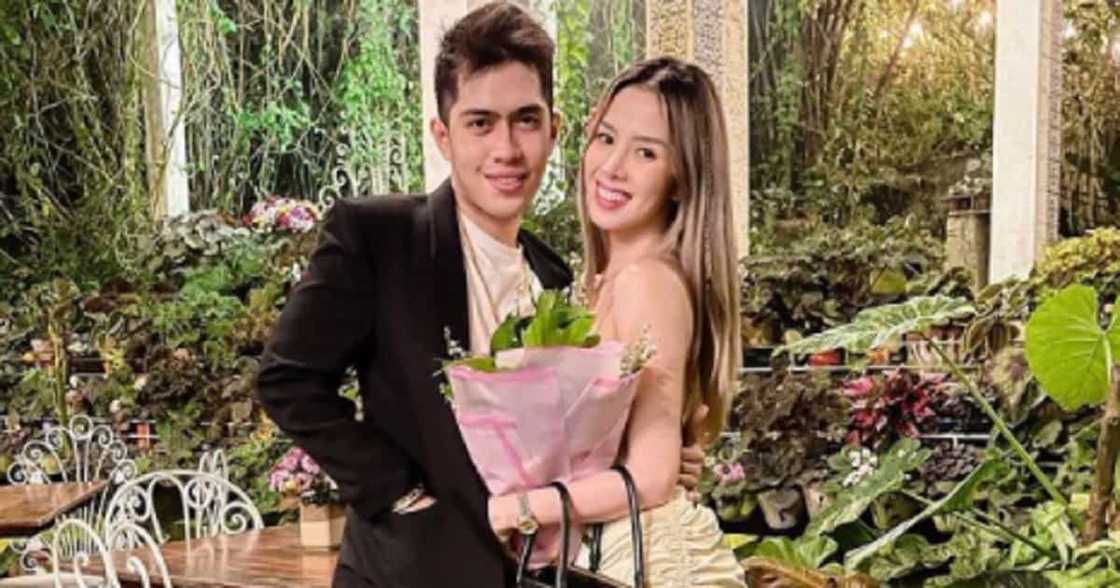 Makagwapo, tumanggap ng mamahaling regalo mula sa kanyang bagong nobya Makagwapo, tumanggap ng mamahaling regalo mula sa kanyang bagong nobya