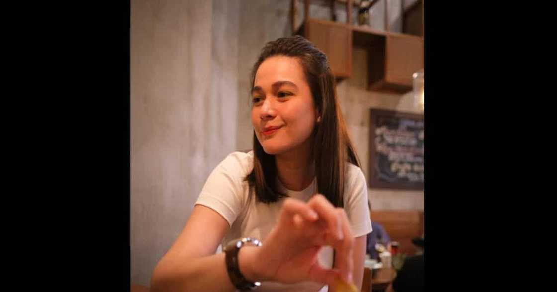 Bea Alonzo itinangging may bagong sitcom kasama si John Lloyd Cruz Bea Alonzo itinangging may bagong sitcom kasama si John Lloyd Cruz