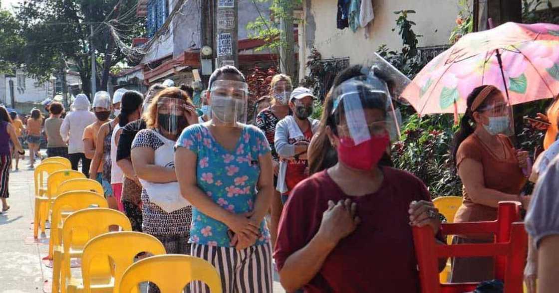 Angel Locsin, nag-sorry; mga residenteng lumusob sa kanyang birthday pantry, may libreng swab test Angel Locsin, nag-sorry; mga residenteng lumusob sa kanyang birthday pantry, may libreng swab test