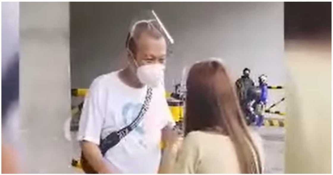 Anak, masayang nahanap ang ama makalipas ang 26 na taon Anak, masayang nahanap ang ama makalipas ang 26 na taon