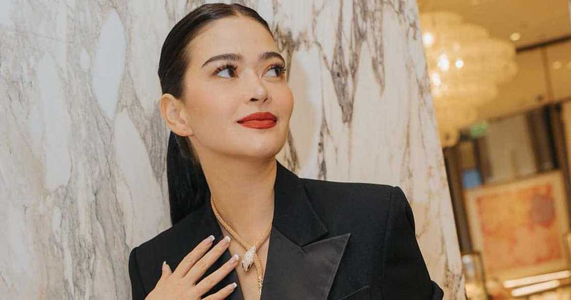 Bela Padilla, inaming nahihirapan tapusin ang script: “I am stuck in a rut, my friends”