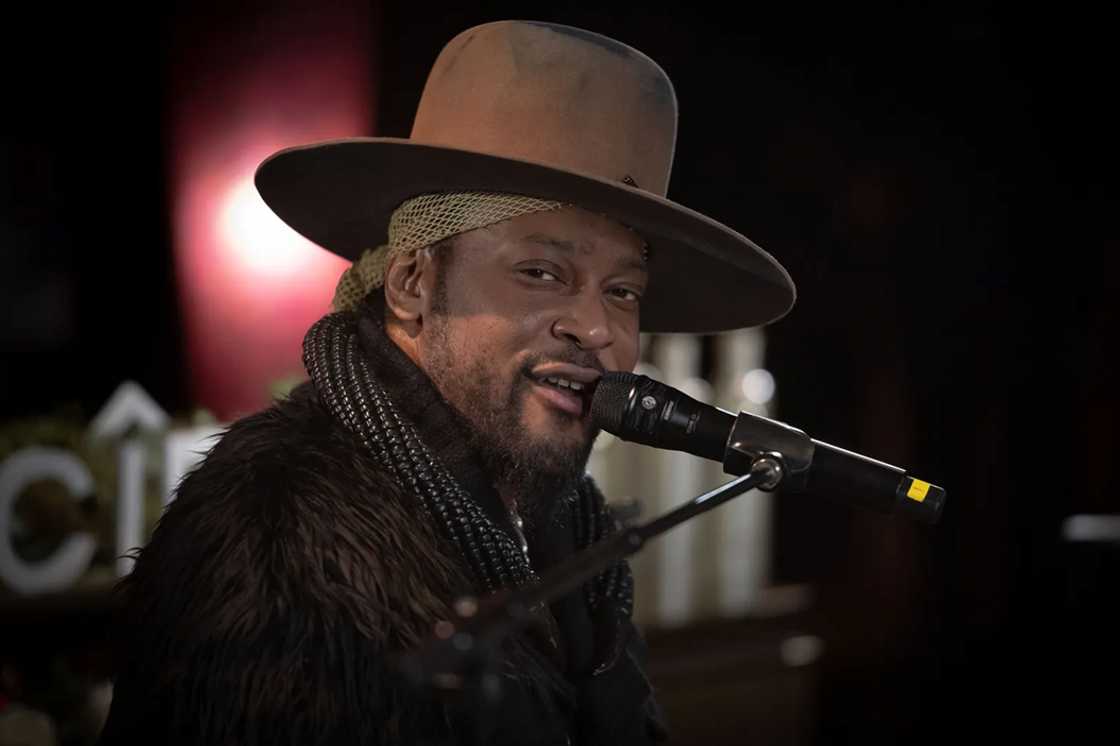 R&B legend D’Angelo passes away, family shares heartfelt statement R&B legend D’Angelo passes away, family shares heartfelt statement