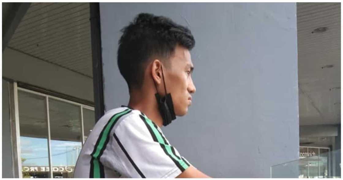 Lalaki sa mall, na-budol ng nagpakilalang member ng frat at natangayan ng Php38,000 Lalaki sa mall, na-budol ng nagpakilalang member ng frat at natangayan ng Php38,000