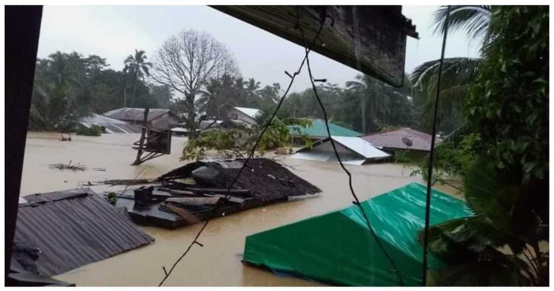 Bagyong Vicky, nagdulot ng baha na hanggang bubong ng mga bahay sa Agusan del Sur Bagyong Vicky, nagdulot ng baha na hanggang bubong ng mga bahay sa Agusan del Sur