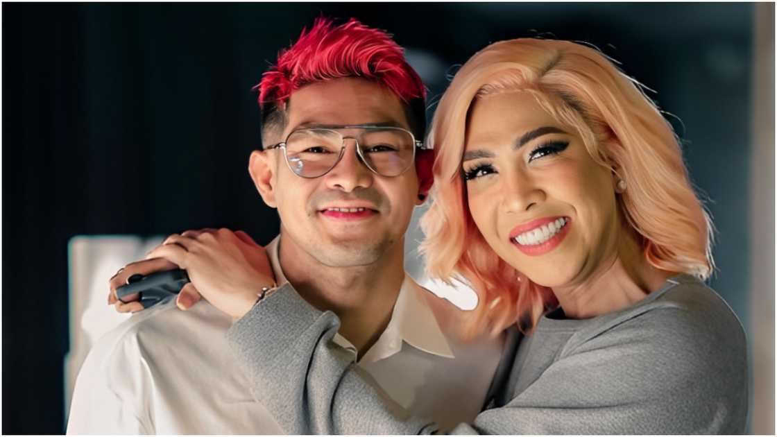 Ion, sinurpresa si Vice Ganda: "Para sa busy kong misis"