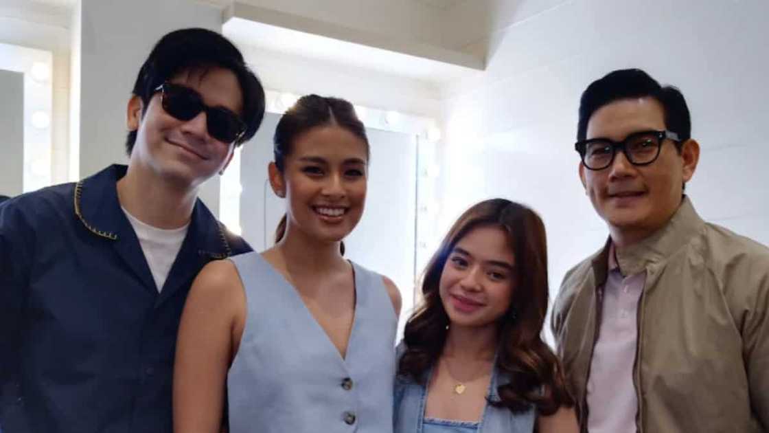 Joshua Garcia, nagpakilig sa Eat Bulaga Dabarkadz; ginawa muli ang kanyang viral TikTok steps Joshua Garcia, nagpakilig sa Eat Bulaga Dabarkadz; ginawa muli ang kanyang viral TikTok steps