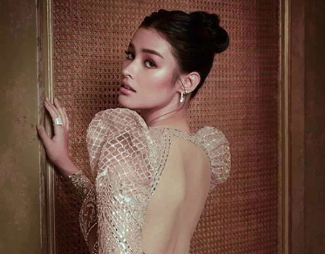 James Reid, nagbigay ng payo kay Liza Soberano: "Stick to what she believes in" James Reid, nagbigay ng payo kay Liza Soberano: "Stick to what she believes in"