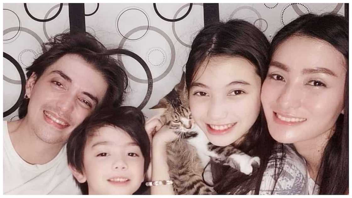 Andrew Schimmer sa misis niyang nasa tahanan na nila; "Welcome Home Mommy!"