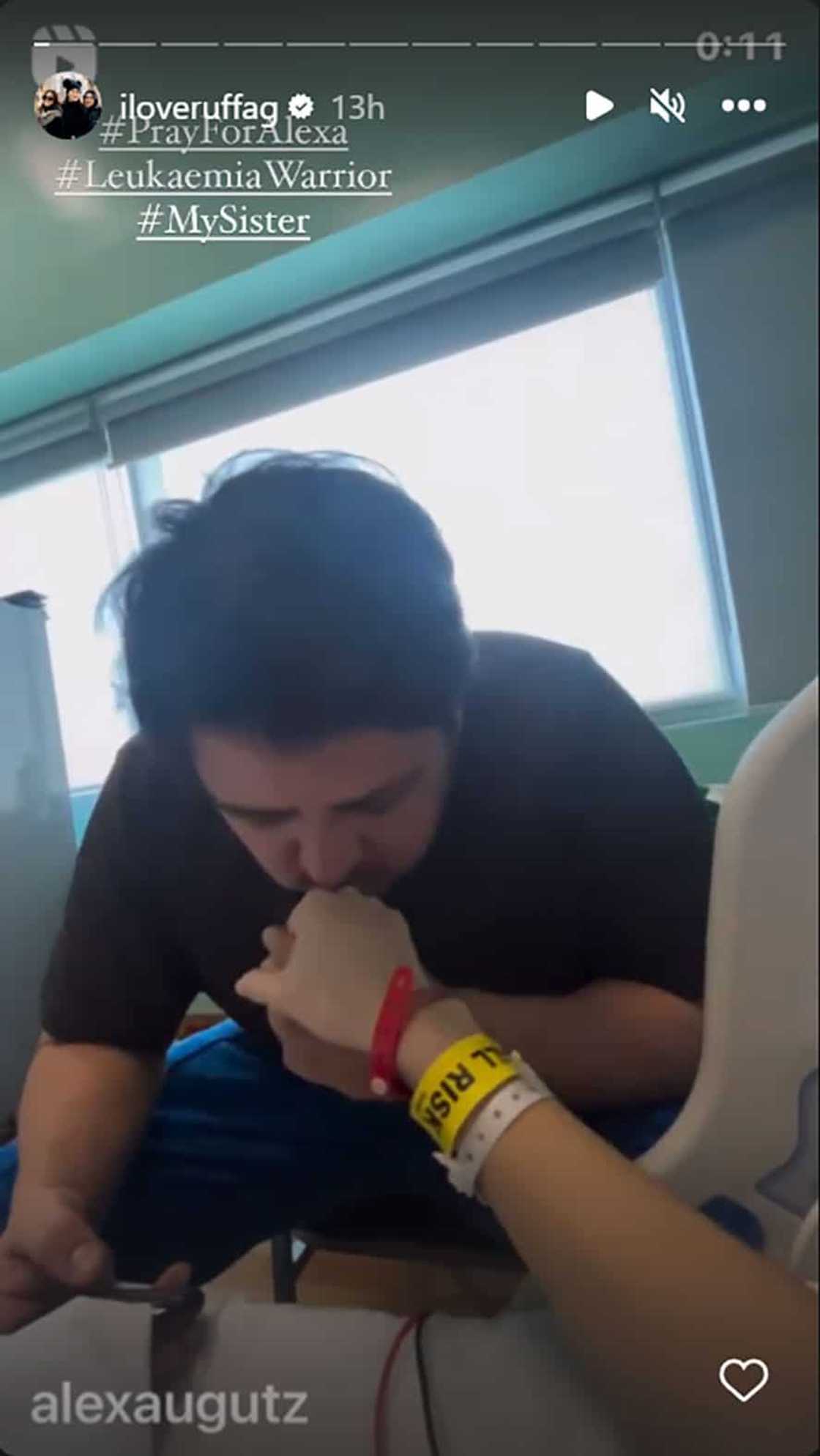 Ruffa Gutierrez, pinost nakakaantig na vid ni Elvis Gutierrez hinahalikan kamay ng asawang maysakit Ruffa Gutierrez, pinost nakakaantig na vid ni Elvis Gutierrez hinahalikan kamay ng asawang maysakit