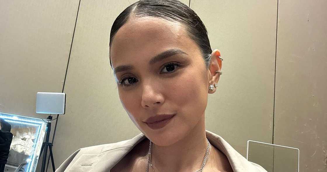 Isabel Oli, sobrang pasasalamat sa dalawang bagong kotse: “Prayed for just one” Isabel Oli, sobrang pasasalamat sa dalawang bagong kotse: “Prayed for just one”